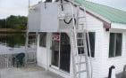 houseboat-front houseboat-front
