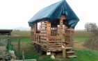 tiny-free-pallet-house-by-michael-janzen tiny-free-pallet-house-by-michael-janzen