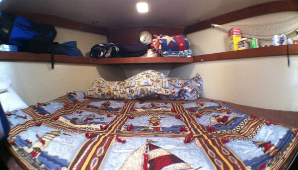 36-catalina-sailboat-living-aboard-small-spaces-tiny-houses-005 Living Aboard a 36' Catalina Sailboat - Small Spaces & Tiny Houses