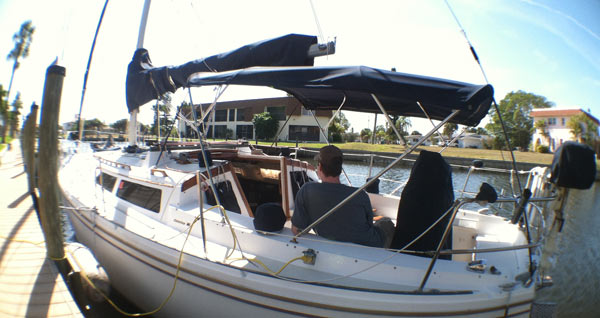 36-catalina-sailboat-living-aboard-small-spaces-tiny-houses-006 Living Aboard a 36' Catalina Sailboat - Small Spaces & Tiny Houses