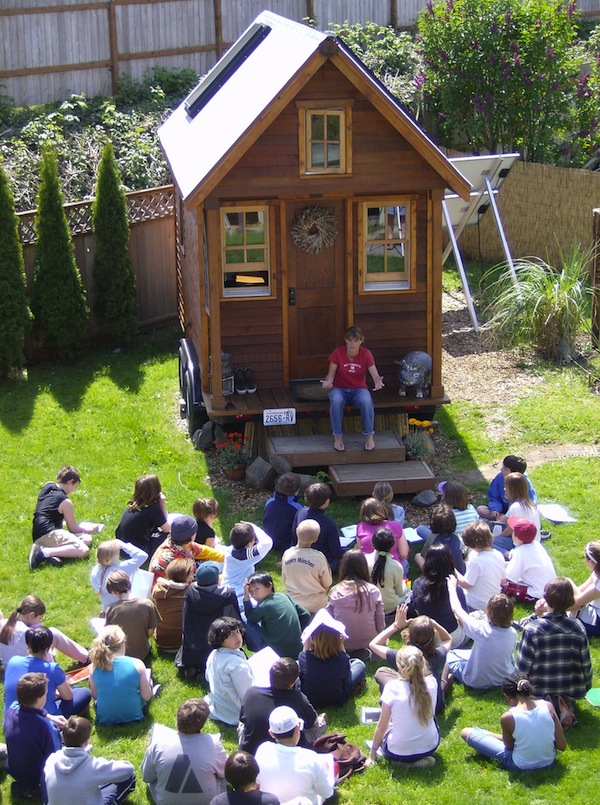 dee-williams-tiny-house-workshop Dee Williams hosting her own Tiny House Workshop