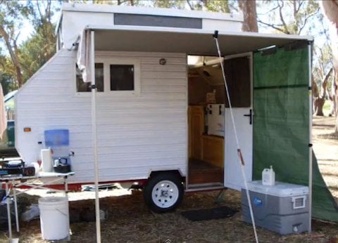 homebuilt-micro-camper-alvin-travel-trailer-05 homebuilt micro camper alvin travel trailer 05 How to Build a Lightweight, Homemade Camping Trailer with Pop Up Roof