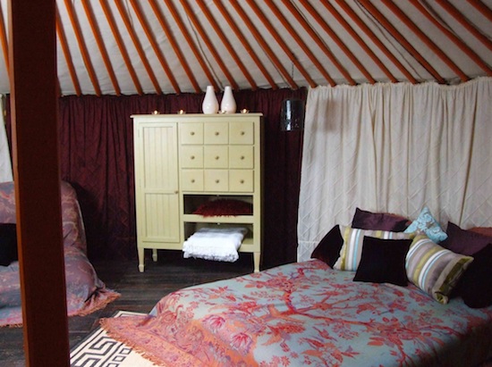 interior-of-mongolian-yurt-7 Mongolian yurt interior picture