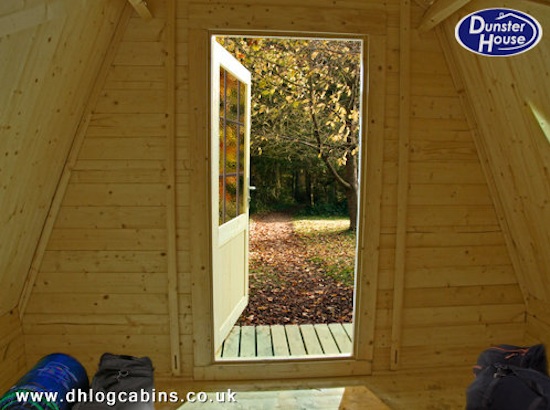 interior-of-tiny-cabin-02 Interior of tiny cabin