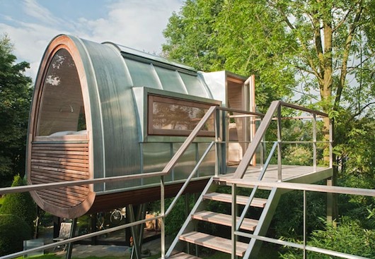 modern-treehouse-baumraum-kotf-01 Modern Treehouse - Baumraum - King of the frogs | Tiny House Talk