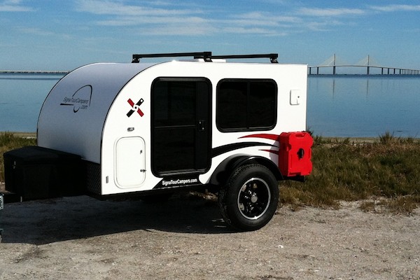 signatours-teardrop-trailer-campers-01 Rockledge 5 x 8 Teardrop Camping Trailer