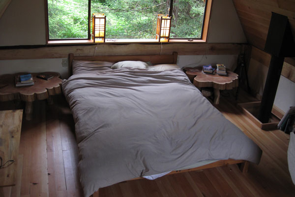 simple-japanese-inspired-tiny-house-zen-cabin-in-the-woods-19 Simple, Japanese Inspired Tiny House / Zen Cabin in the Woods