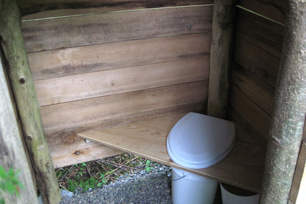 simple-japanese-inspired-tiny-house-zen-cabin-in-the-woods-26 Simple, Japanese Inspired Tiny House / Zen Cabin in the Woods