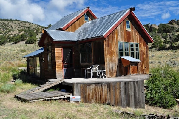 small rustic cabin off the grid in san luis valley in south colorado rustic cabin   Small Rustic Cabin on 40 Acres in Colorado with Mountain Views for Sale