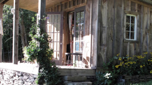 tiny-cabin-1 Tiny Rustic Cabin