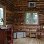 tiny-log-cabin-ski-hut-3 Tiny Log Cabin Interior
