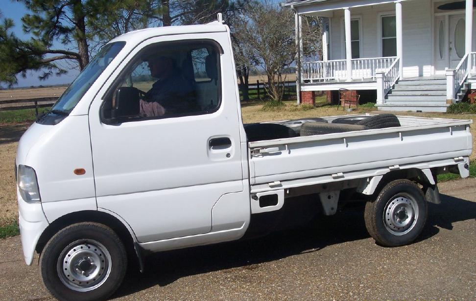 tiny-trucks-01 tiny-trucks-01