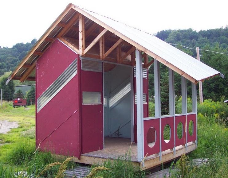 yestermorrow-portapotty-enclosure yestermorrow-portapotty-enclosure